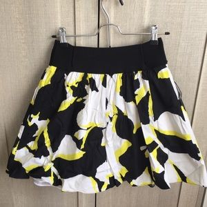 Express // Black-White-Yellow Mini Skirt